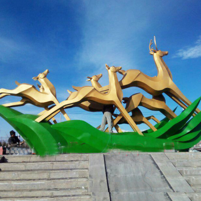 不锈钢奔跑麋鹿雕塑 动物景观雕塑